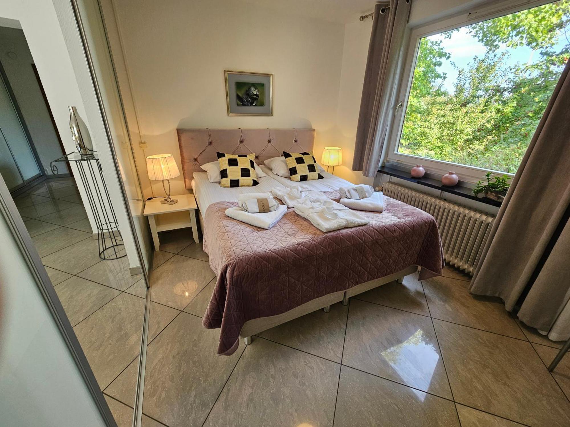 Solrosen I Simrishamn - Oesterlen Екстер'єр фото