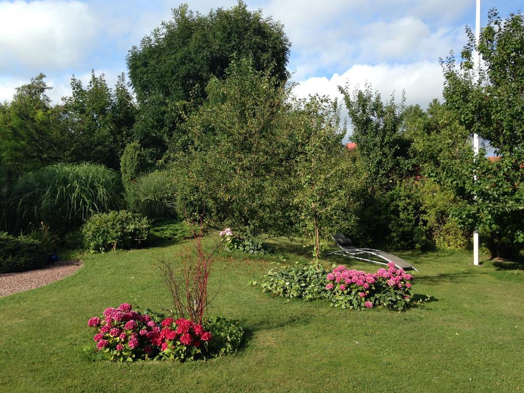 Solrosen I Simrishamn - Oesterlen Екстер'єр фото
