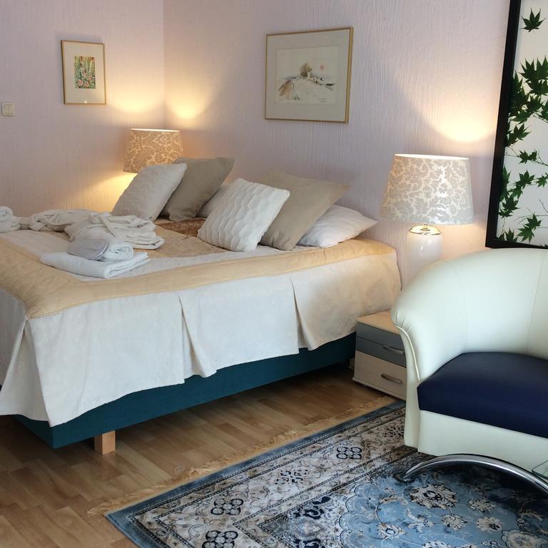 Solrosen I Simrishamn - Oesterlen Екстер'єр фото